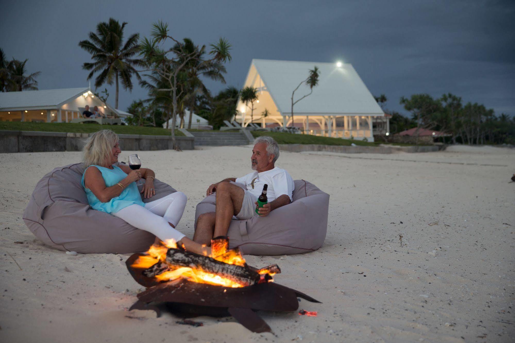 Tamanu On The Beach Порт Вила Екстериор снимка